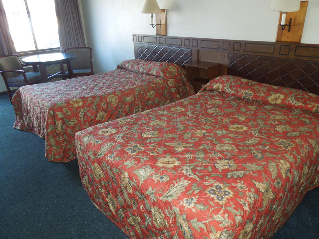Xenia Country Inn Room photo